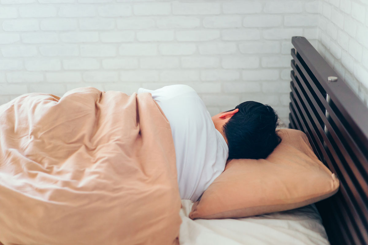 似た症状の過眠症との違いのイメージ